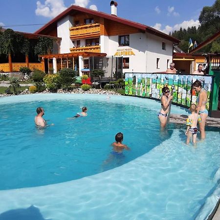 Rodinné apartmány Alpinka Ócsad Kültér fotó